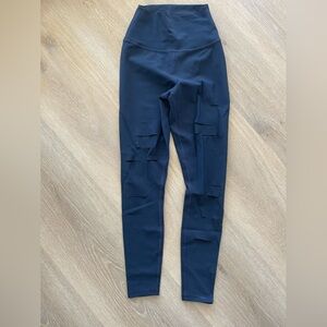 Alo Yoga 7/8 High-Waist Ripped Warrior